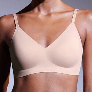 Seamless Nude Bra